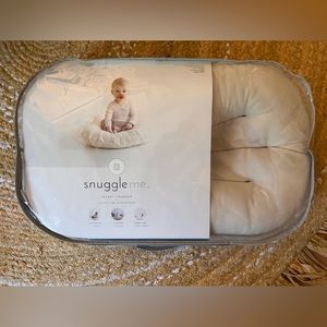 Snuggle me organic infant lounger
